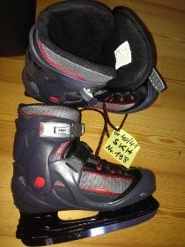 11 EUR Schlittschuhe Groesse 40-41.JPG