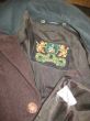 99 EUR feinster Lodenmantel von Loden Frey - serh gut erhalten - echte Hirschhornknoefe - Groesse 46, paast aber XXL-Mann - kurze, ggf verlaengerbare, Arme (2) (1).JPG